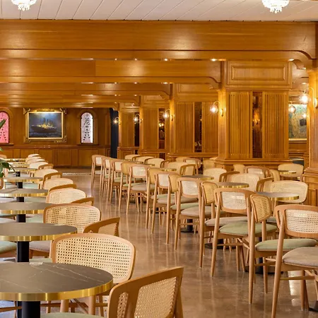 阿麦卡h顶级酒店 酒店